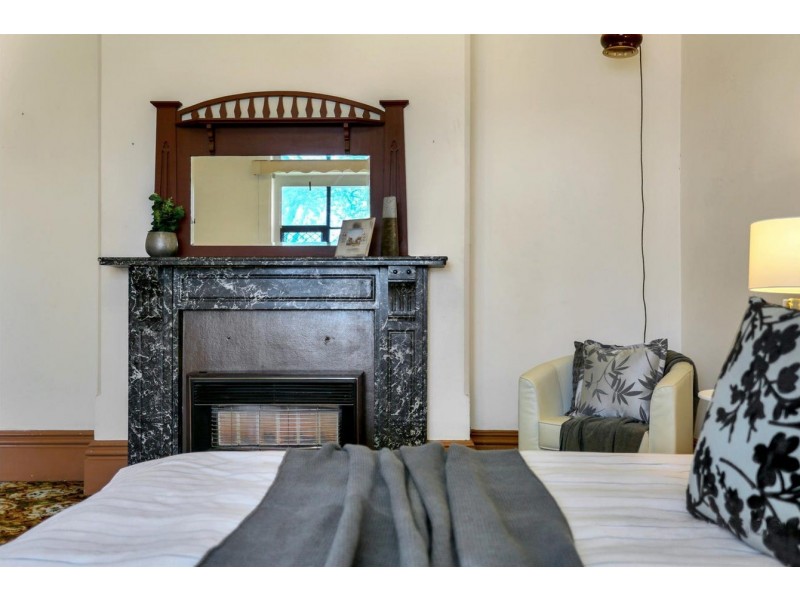5 Harrow Road, St Peters SA 5069