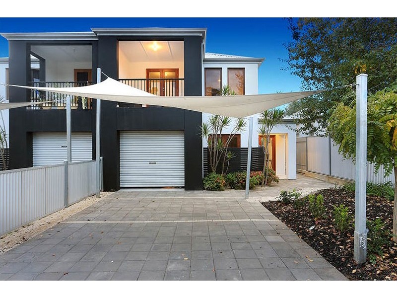 17A Leonore Avenue, Kensington Gardens SA 5068