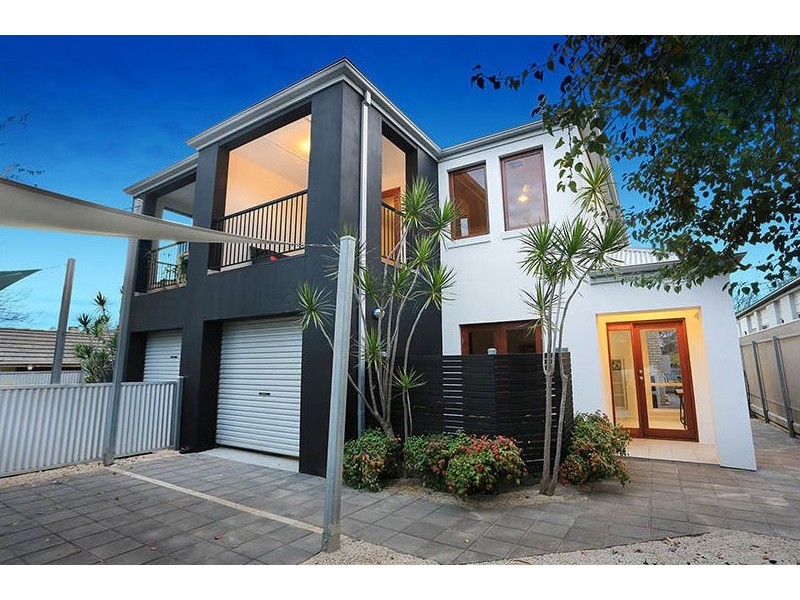 17A Leonore Avenue, Kensington Gardens SA 5068