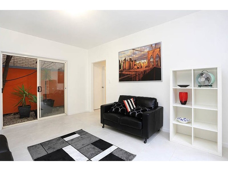 17A Leonore Avenue, Kensington Gardens SA 5068