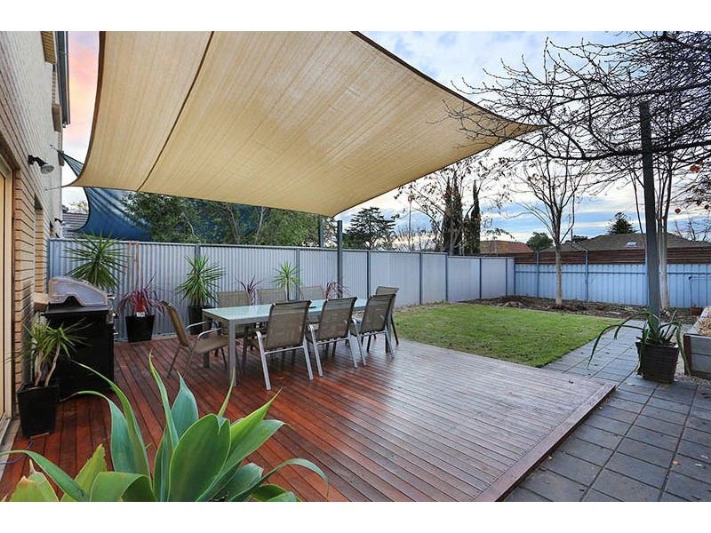 17A Leonore Avenue, Kensington Gardens SA 5068