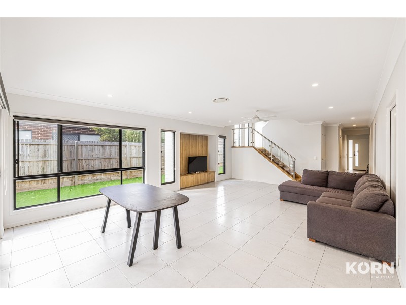 8 Bottlebrush Street, Rochedale QLD 4123