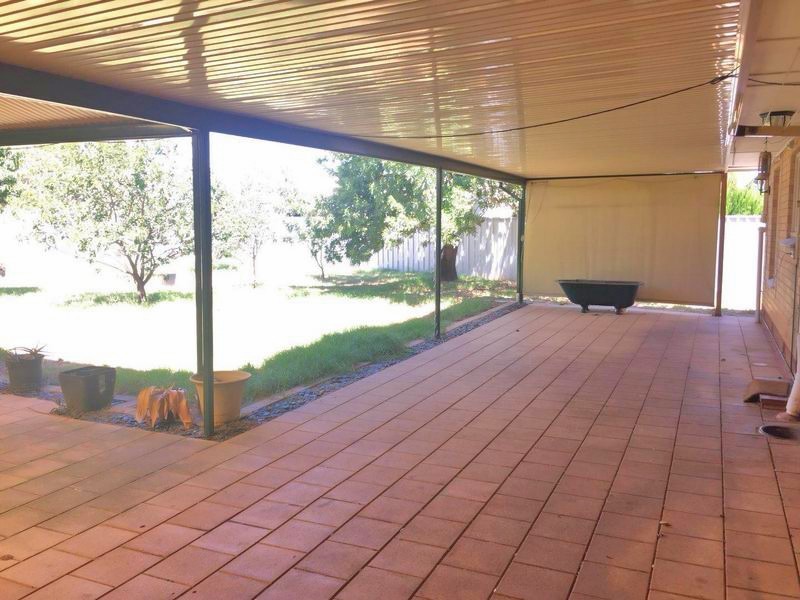 31 Oakleigh Road, Marion SA 5043