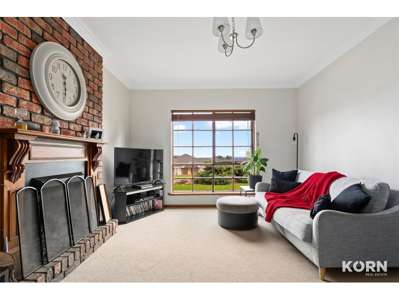 16 Lapwing Street, Hallett Cove SA 5158