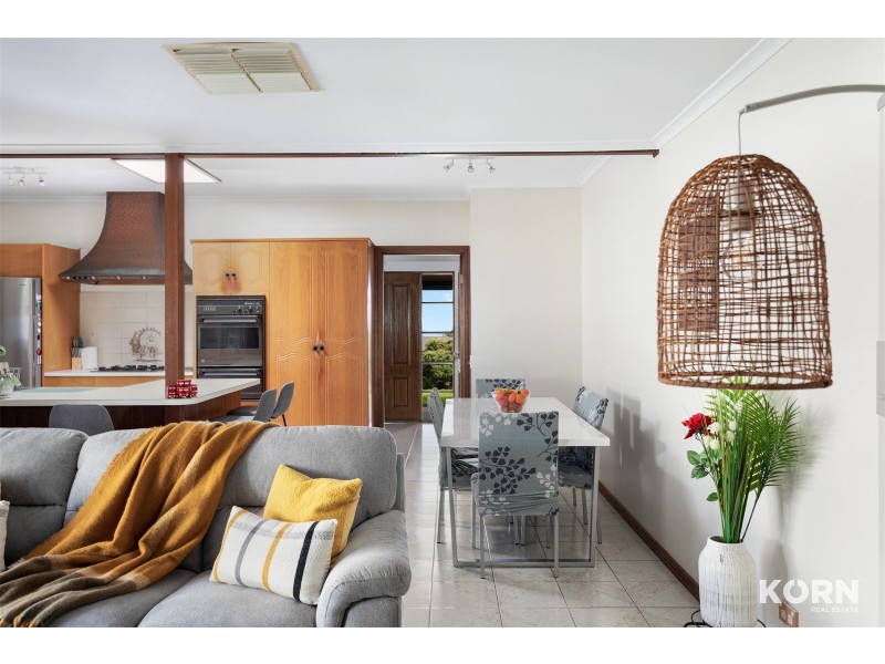 16 Lapwing Street, Hallett Cove SA 5158