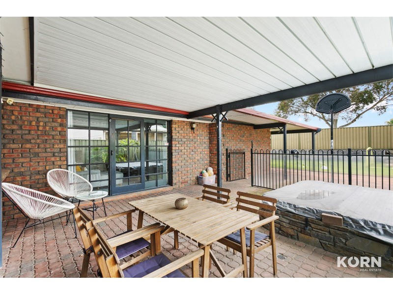 16 Lapwing Street, Hallett Cove SA 5158