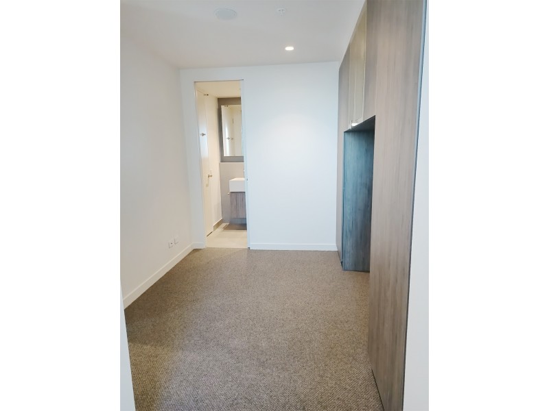 2401/17 Austin Street, Adelaide SA 5000