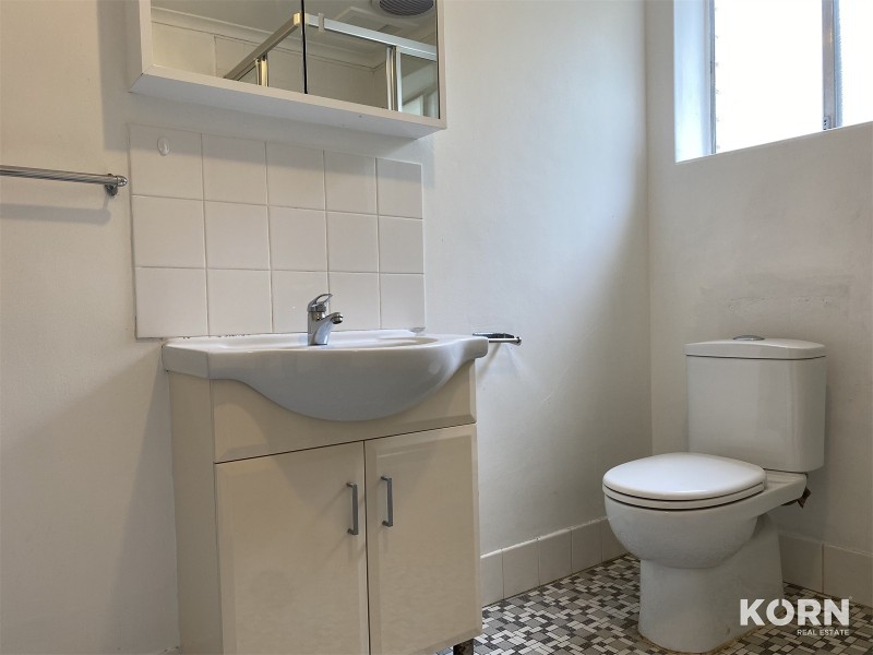 2/18 Burbank Ave, Bedford Park SA 5042