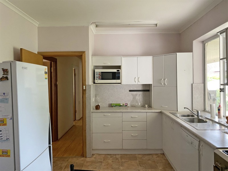 21 Trott Grove, Oaklands Park SA 5046