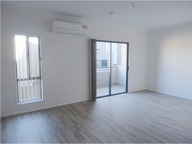 15/10 Darby Lane, Mawson Lakes SA 5095