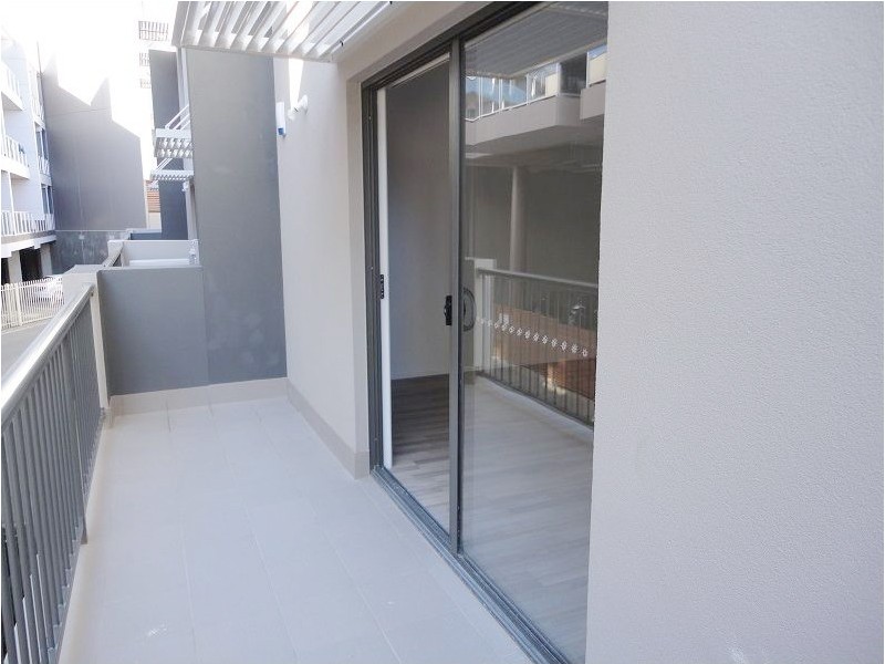 15/10 Darby Lane, Mawson Lakes SA 5095