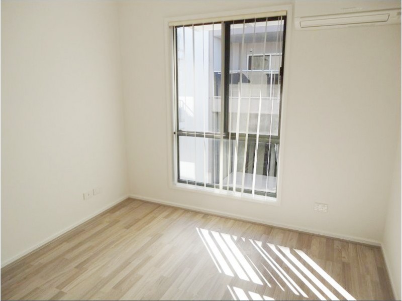 15/10 Darby Lane, Mawson Lakes SA 5095