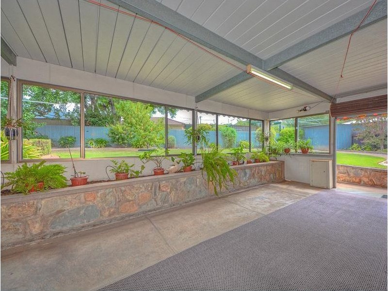 86 Flinders Drive, Valley View SA 5093