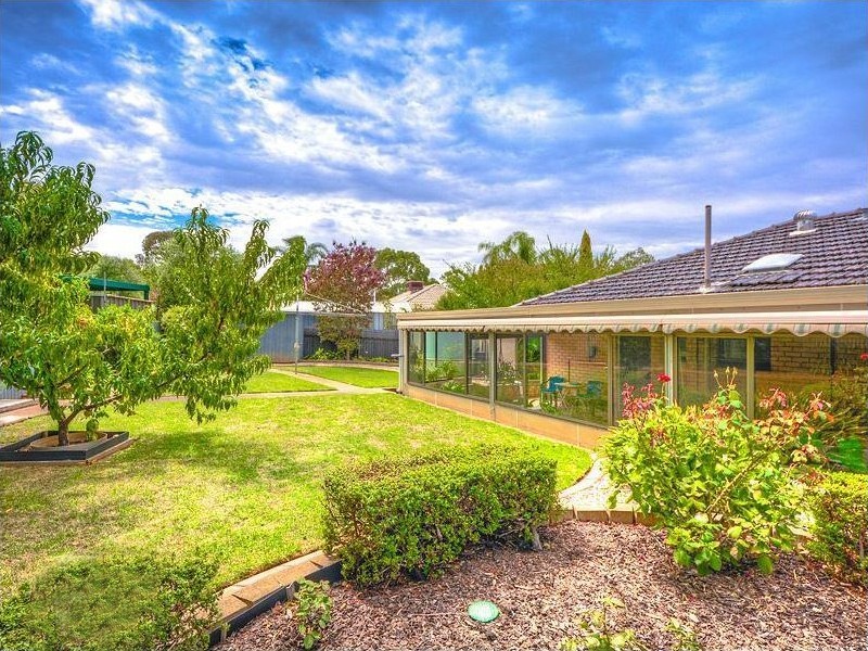 86 Flinders Drive, Valley View SA 5093