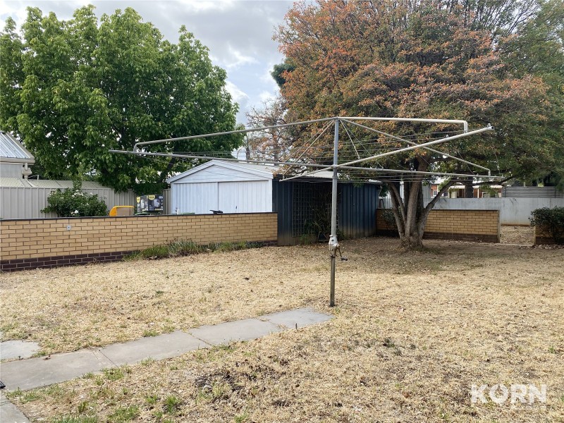 16 Nilpena Avenue, Park Holme SA 5043
