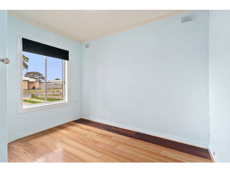 24 Carey Avenue, Seaton SA 5023