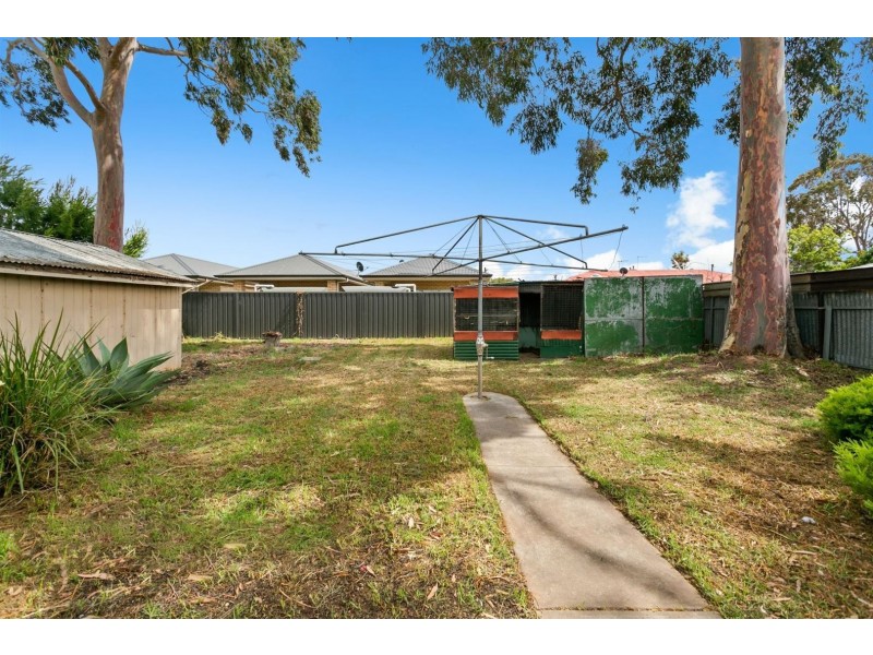 24 Carey Avenue, Seaton SA 5023