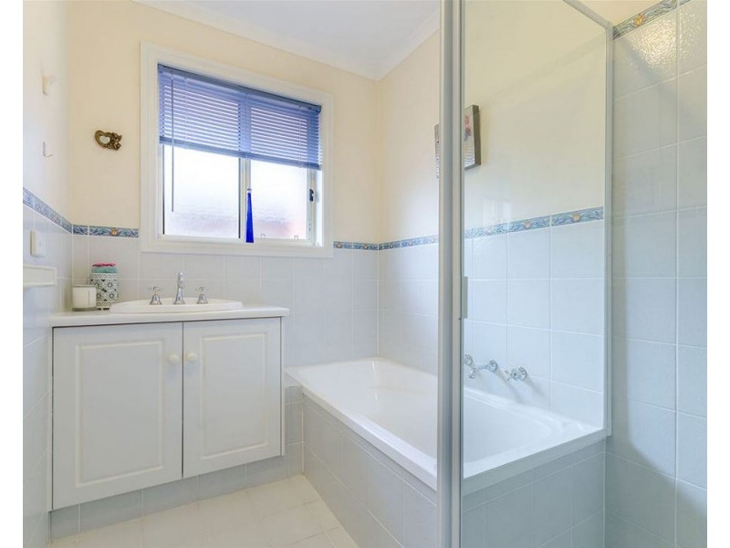 4 Field Street, Oakden SA 5086