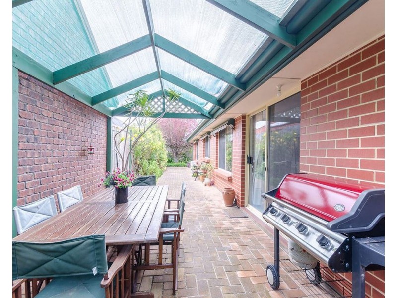 4 Field Street, Oakden SA 5086