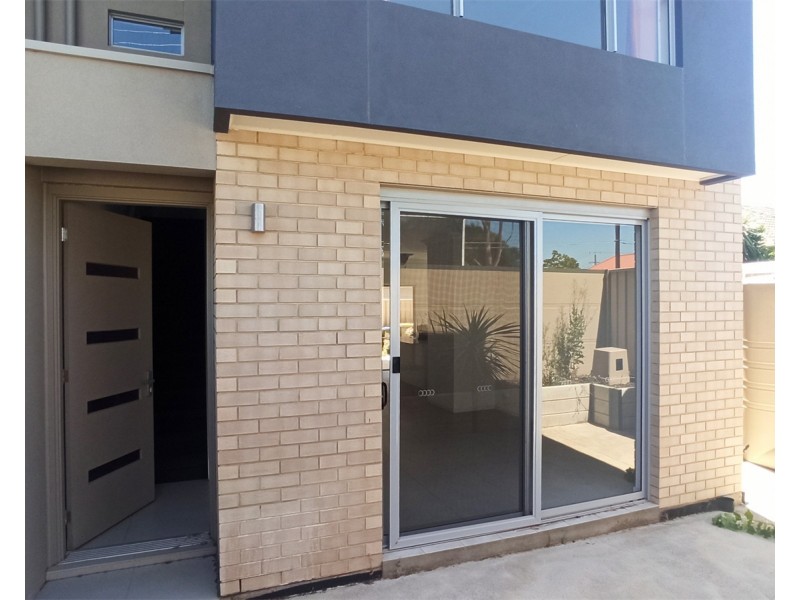 2/589 Lower North East Road, Campbelltown SA 5074