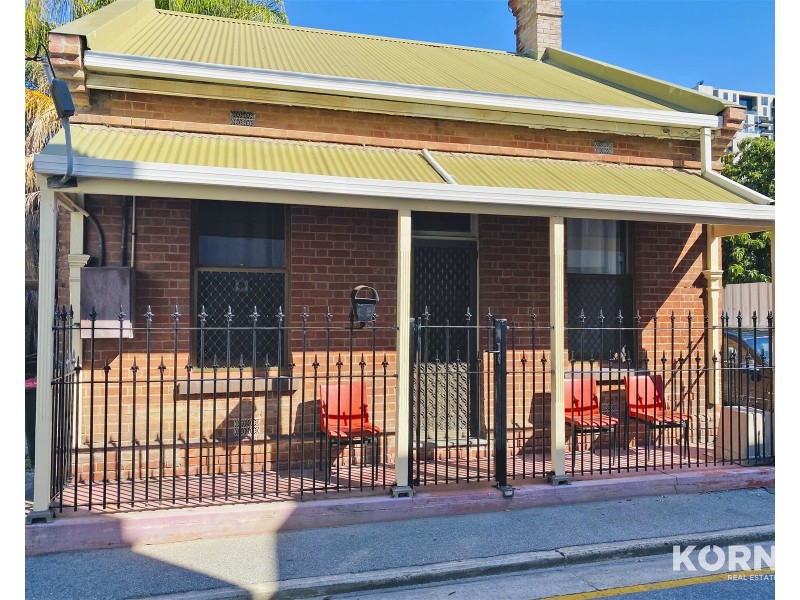 33 Hobsons Place, Adelaide SA 5000