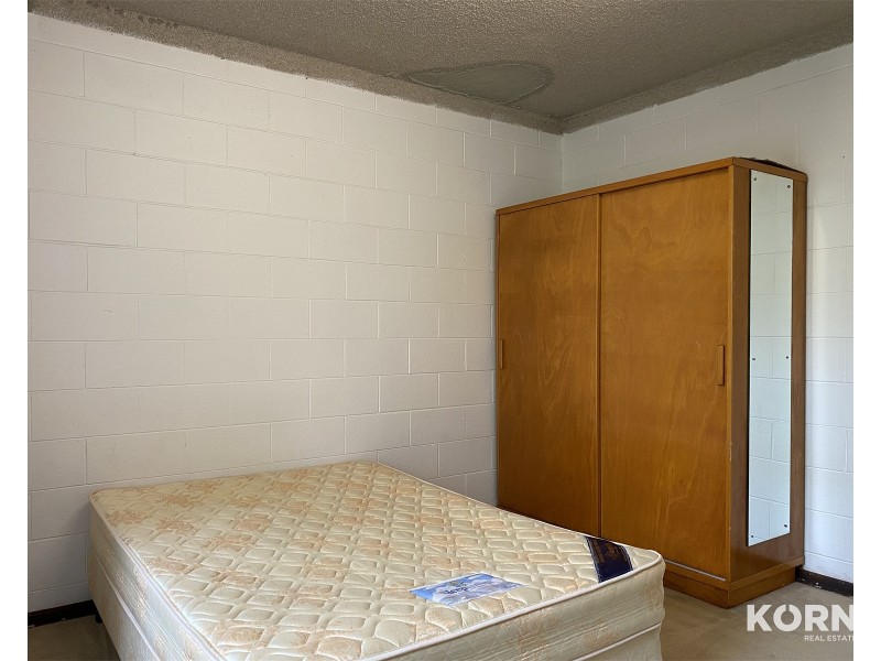 2/18 Burbank Ave, Bedford Park SA 5042