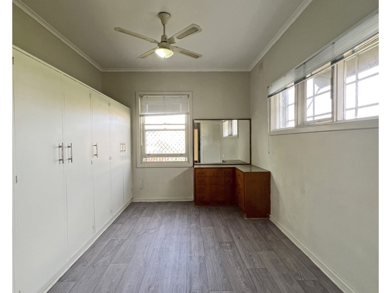 18 Cleve Street, Mansfield Park SA 5012