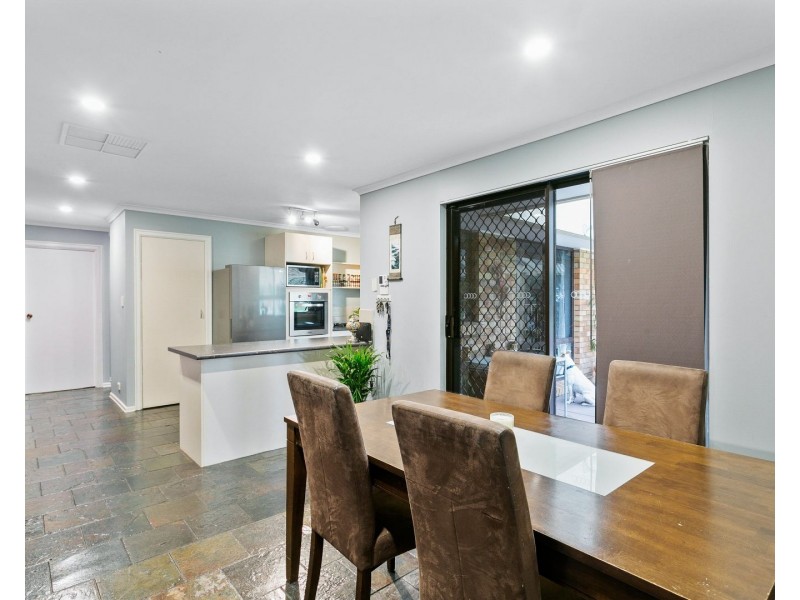 8 Rubin Crescent, Happy Valley SA 5159