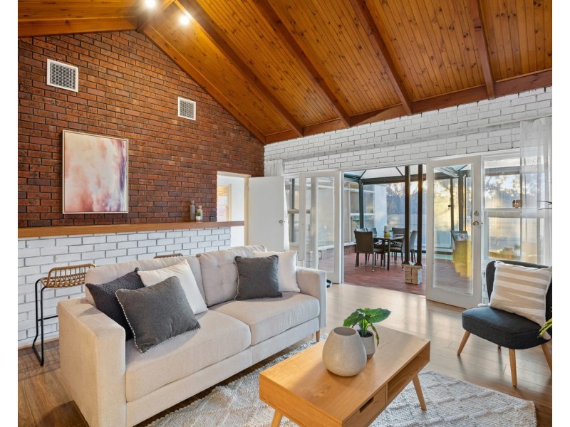 25 Willow Crescent, Campbelltown SA 5074