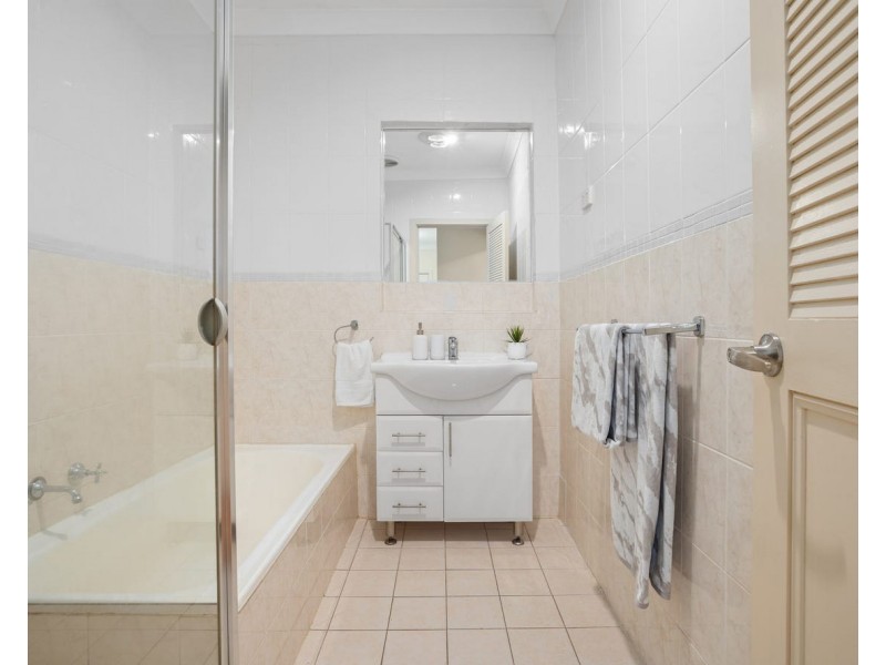 25 Willow Crescent, Campbelltown SA 5074