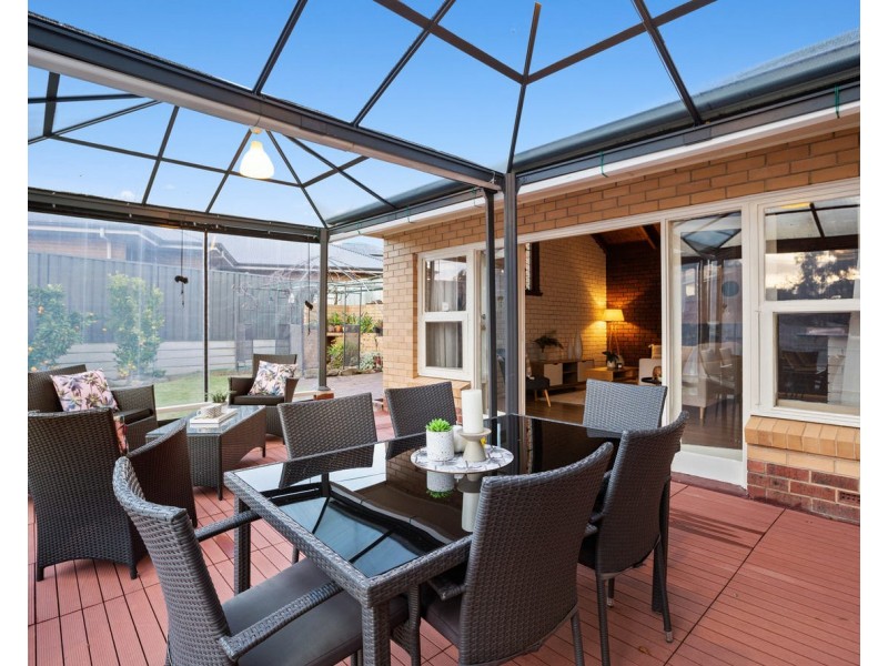 25 Willow Crescent, Campbelltown SA 5074