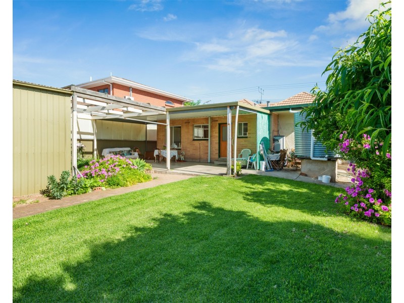 18 Myrtle Street, Prospect SA 5082