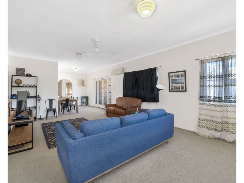 36 Depper Street, St Lucia QLD 4067