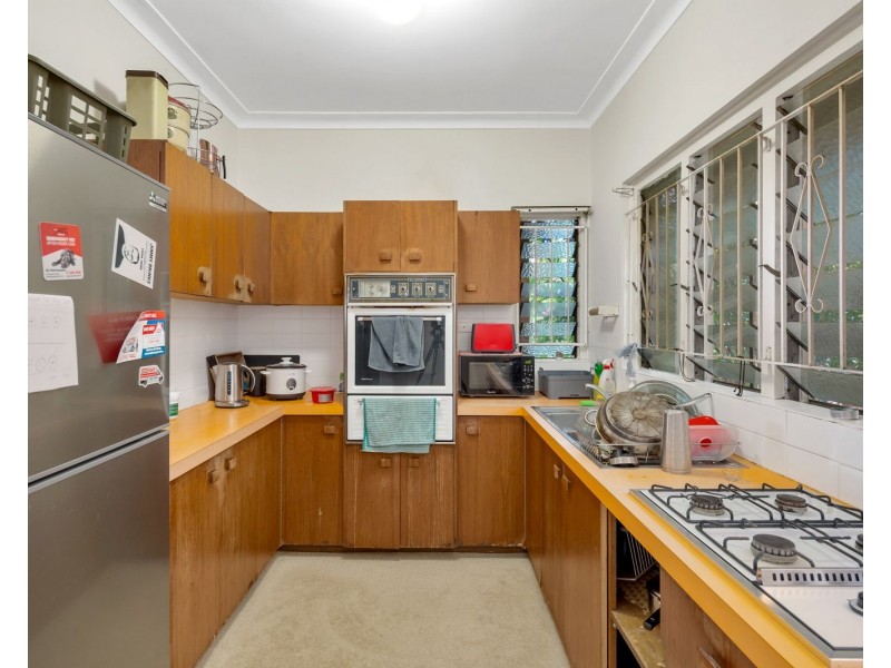 36 Depper Street, St Lucia QLD 4067