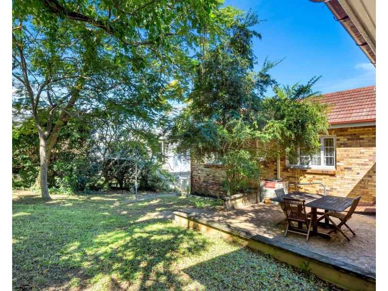 36 Depper Street, St Lucia QLD 4067