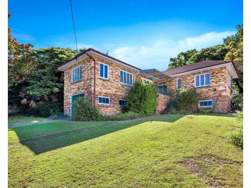 36 Depper Street, St Lucia QLD 4067
