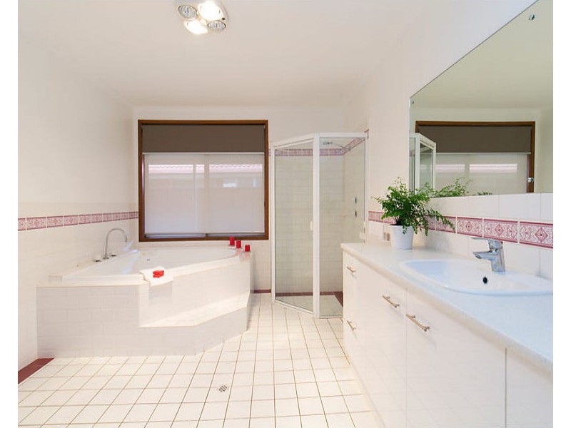 52 Taylor Street, Modbury Heights SA 5092