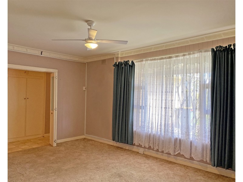 31 Oakleigh Road, Marion SA 5043