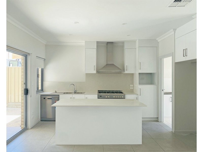 2/589 Lower North East Road, Campbelltown SA 5074