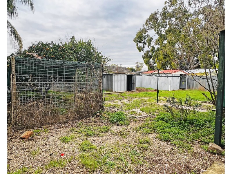 16 Crittenden Road, Smithfield Plains SA 5114
