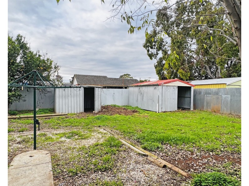 16 Crittenden Road, Smithfield Plains SA 5114