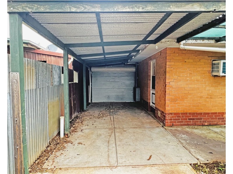 16 Crittenden Road, Smithfield Plains SA 5114