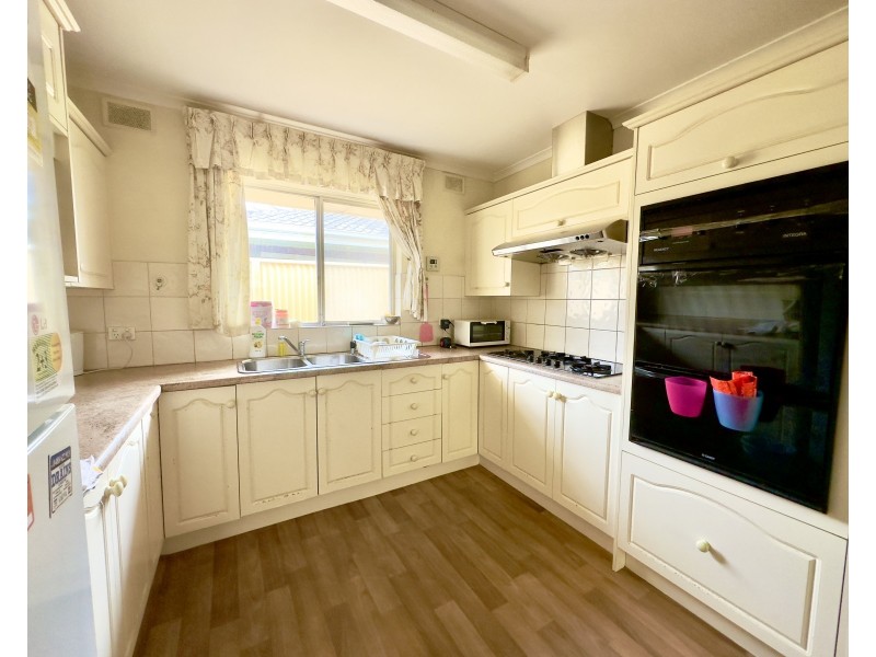 9 Radcliffe Avenue, Klemzig SA 5087