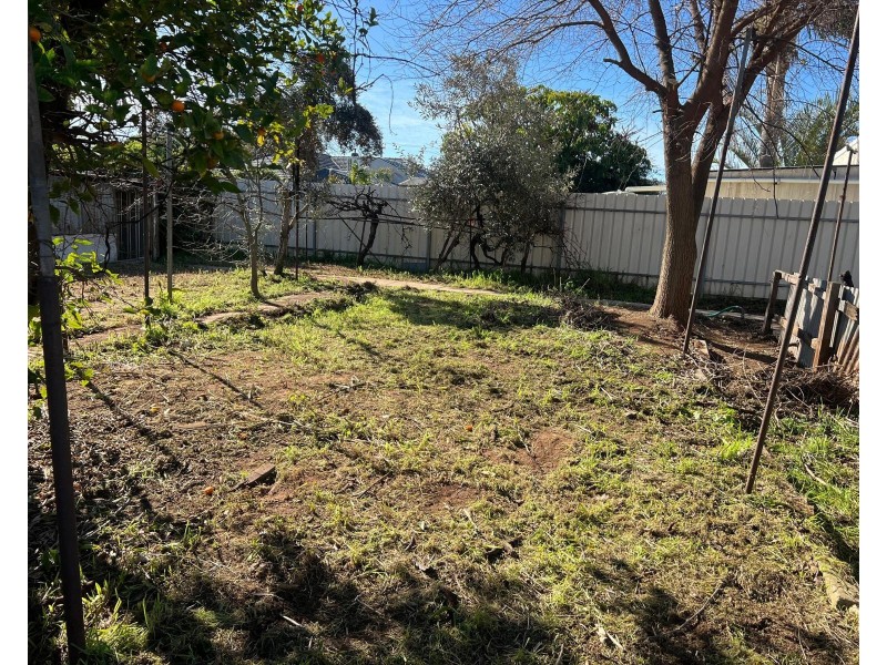 35 Wilpena Terrace, Kilkenny SA 5009