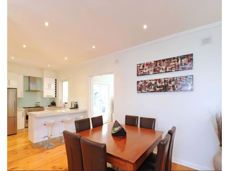 81 Pine Avenue, Glenelg North SA 5045