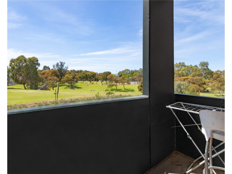 24/13 Yates Street, Mawson Lakes SA 5095