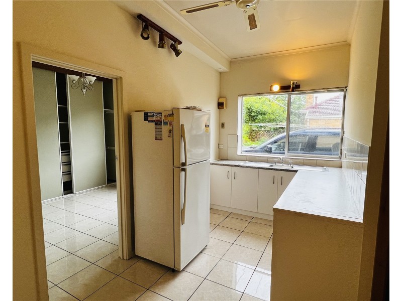2/11 Neville Avenue, Clarence Gardens SA 5039