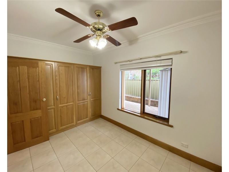 33 Hubbard Street, Beverley SA 5009