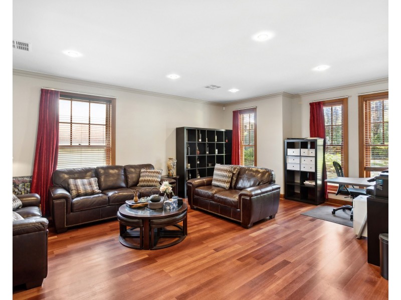 5 Myrtlebank Terrace, Stonyfell SA 5066