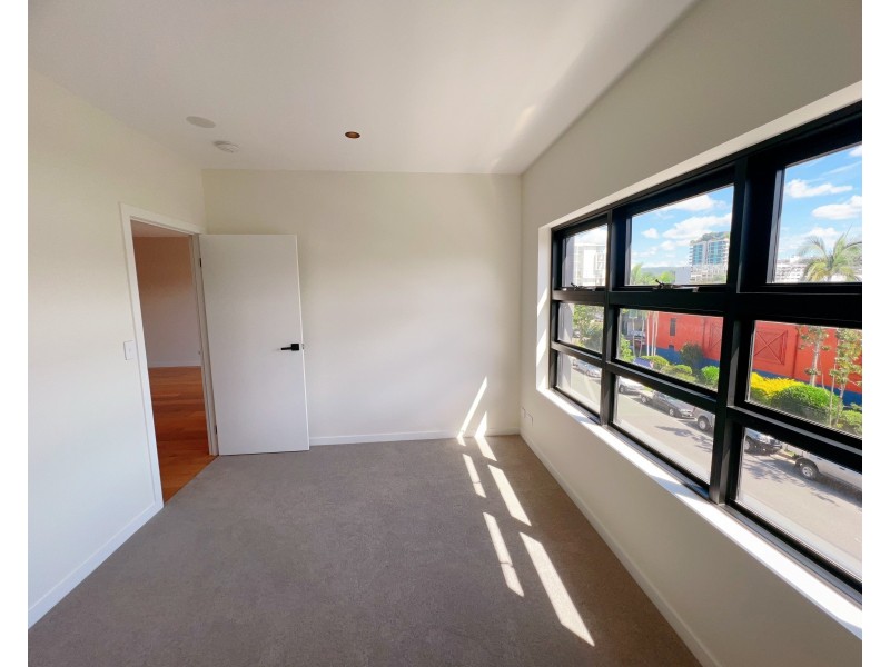 25 Bank Street, West End QLD 4101